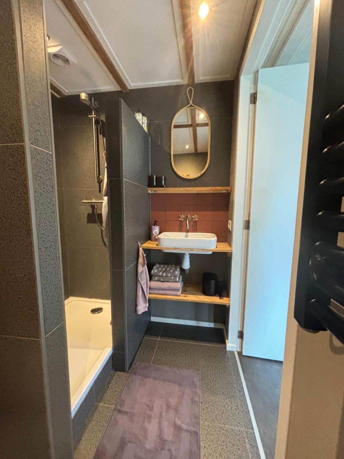 Vila Tiny House De Smederij Peize Exteriér fotografie